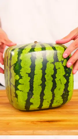 Square Watermelon#japan #watermelon #treding #uk #foryou #viral #Love #london #tiktokuk #fyp #cook #cooking #beef #cookwithme #food