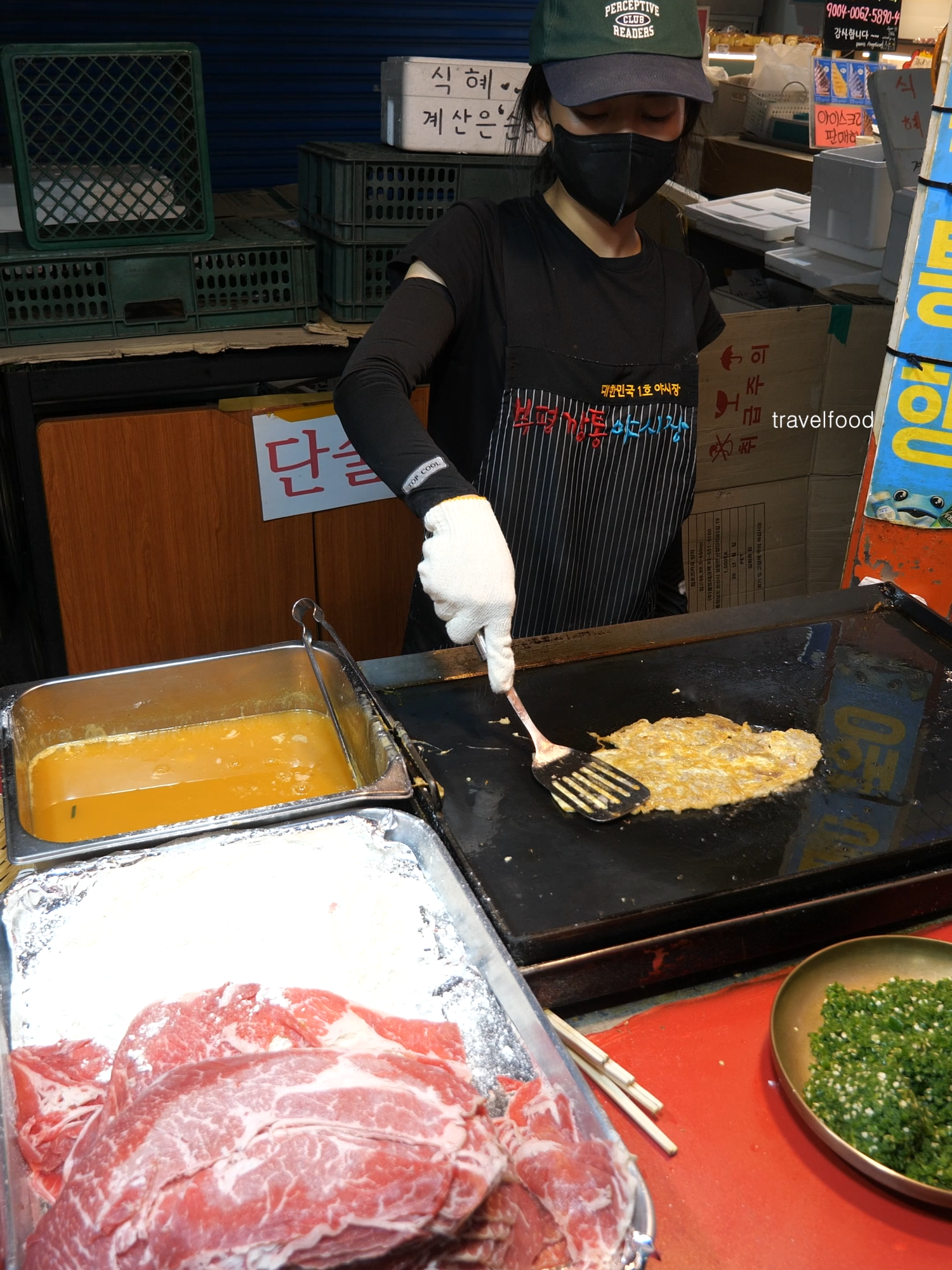 부산 깡통야시장 5,000원짜리 소고기 육전 / Beef Meat Pancake - Korean Street Food