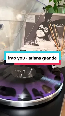 comment your favorite “dangeorus woman” song🫶🏼 #fyp #foryou #vinyl #vinyltok #vinyltiktok #vinylrecords #arianagrande #arianator #dangerouswoman ariana grande vinyl | dangerous woman swirl vinyl