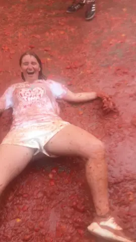 #HiddenGems #tiktoktravelcampaign #latomatina #spaintravel #bunol #tomato 