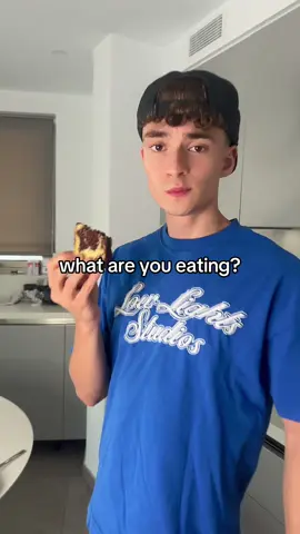 wrong type of cake🤨