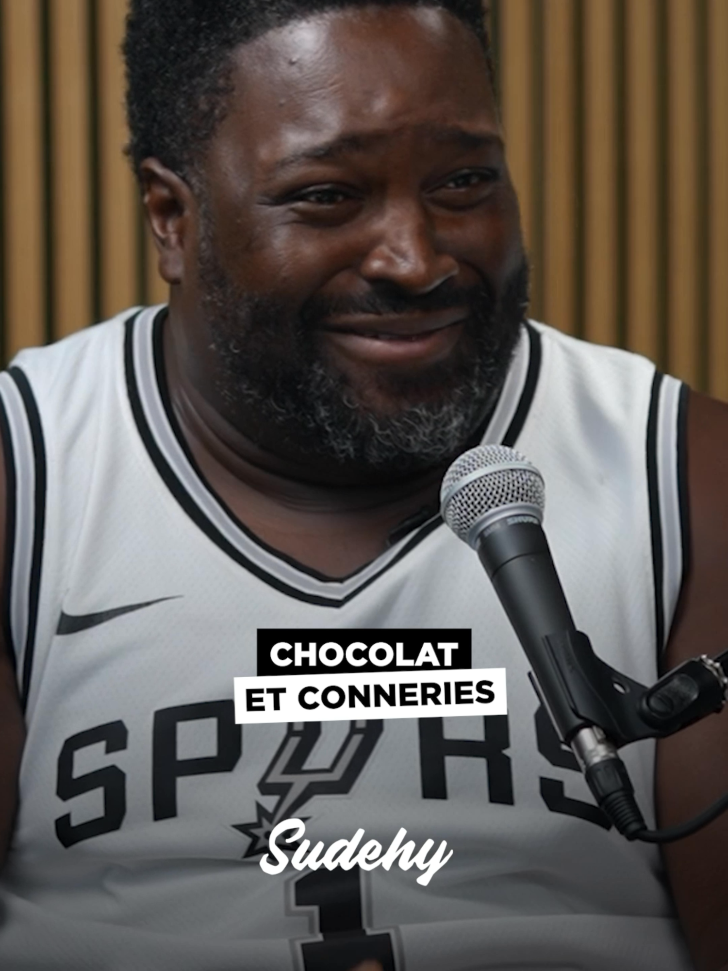 Laisse un 😂 en commentaire si tu commandes aussi 4 boules @sudehy.oyc  #interview #humour #edgaryves #pourtoi