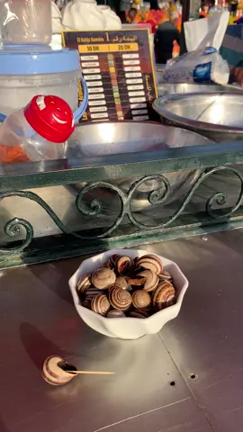 بائع الحلزون الشهير في مراكش 