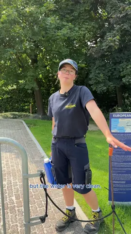 Meet Olivia, our park keeper 🤝 #europe #minieurope #visitbrussels #brussels #satisfyingvideo 