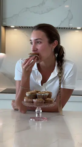 THE BEST MUFFIN RECIPE! High Protein, Veggie Packed! Great for the whole family 🫶🏼 @Simple Mills #creatorsearchinsights #muffinrecipe #healthyfood #healthylifestyle #deliciousfood #asmrfood #healthysnack #thatmom #baking #simplemills #highproteinsnack 