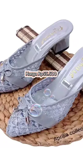 Heels Pesta Kondangan Wanita Hak Tahu 5cm / Sandal Selop Bustong Brukat Wanita / Sandal Wanita Kekinian Weedding Shoes Karet. Harga Rp53.800  #sandalheels #sandalwanita #sandalselop #sandalwedding #sandalbrukat #sandalkekinian #sandalbustong 