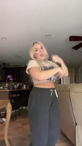 I cant dance but this sound is addicting 🤣 #dance #dancechallenge #trending #trendingsong 