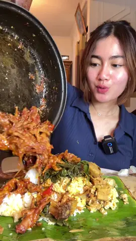 mukbang nasi padang sama ceker tanpa tulang pedas#mukbangindonesia #asmrfood #enakmakan #mukbangceker #mukbangasmr 
