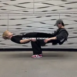 jeno and his ridiculously strong core strength 😶❤️‍🔥 #jeno #jenolee #leejeno 