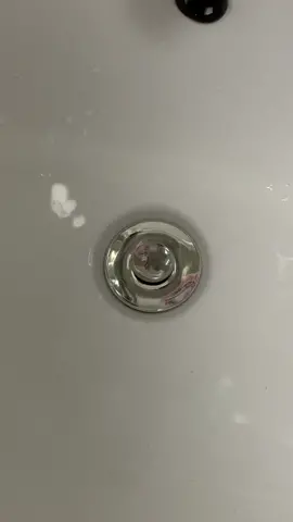 I hate dealing with clogged sinks😡😡 #drainplug#sinkdrain #sinkdrainhaircatcher #TikTokShop #tiktokshopbacktoschool #laborday #fV #sink #bathroom  #sinkdrainstopper #sinkdrainatrainer  #drainstrainer  #haircatcher #hairbasket #sinkstopper #journalinginspiration #shortvideosprint