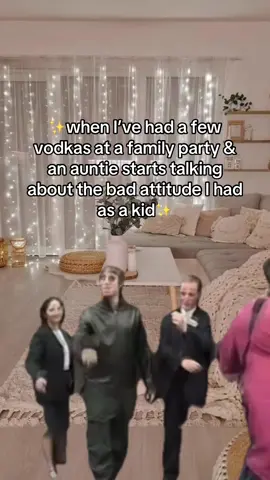✨not based on a true event 😅✨ #ithinkivejustmadeahashtag #fyp #foryoupage #liamgallagher #familyparty #familygettogether #CapCut 