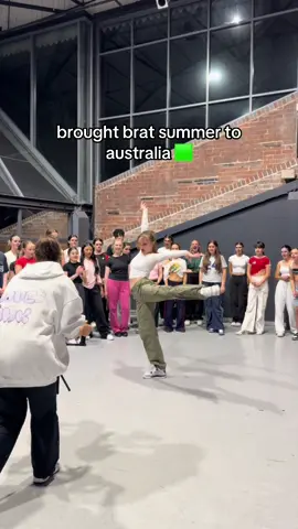 thank u for a sold out class @Brent Street 🥹❤️ @Charli XCX #kellysweeneychoreo #brat 