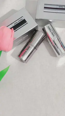 sự thật thường mng sẽ ấn tượng với những người có mùi thơm, vì vậy tui rất rcm cho mấy nàng dùng nước hoa nhà này. Thơm dịu nhẹ, sang trọng dễ chịu, và lưu hương lâu✨✨ #viral #unboxing #xuhuongtiktok #terrapafe #nuochoa 