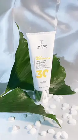 Da dầu, mụn, hh mà muốn nâng tone da nhẹ nhàng, finish mịn lì, ẩm mướt …. Thử KCN sheer matte moisturizer thuộc dòng Daily Prevention nhà IMAGE SKINCARE … Rất iu ☺️#imageskincare #dailyprevention #chongnangexosome #chongnangectoin #chongnangimage #skincare #sieudautruongt9 