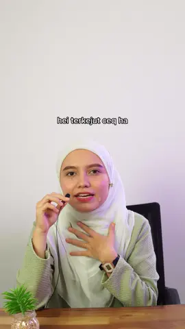 Kucing tu punya reaction sama macam akak tu hampa !  #beritawatakongsi #beritatiktok #beritaterkini #beritaviral #trendingnewsmalaysia #fyp #malaysia #funnyvideo #lawakpecahperut #lawakmalaysia
