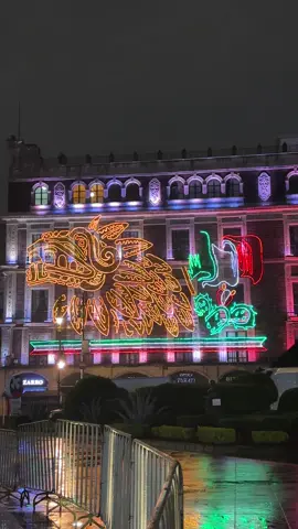 Ciudad de México 🇲🇽❤️  #Septiembre #independencia #zocalo #orgullosamentemexicana #nochelluviosa 