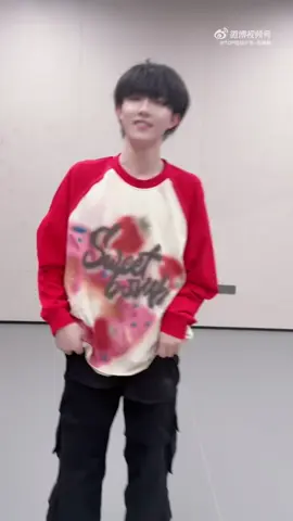 Main dancer SuXinHao đến đây😍😍😍😍😍 #suxinhao #totanhao #tôtânhạo #totanhao_suxinhao_苏新皓 #tffamily_3rd_generation #suxinhao_苏新皓 #tffamily #lầu18🌟 #tiktok 