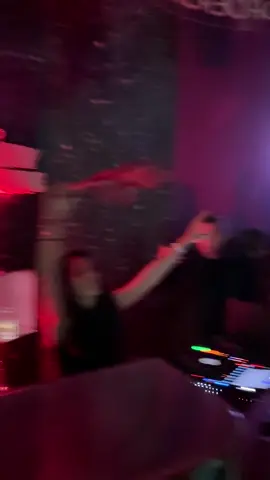 These vibes🔥🔥 Sama in Frankfurt 💖#oriental #house #electro #party #frankfurt #louco #bar #housemusic 