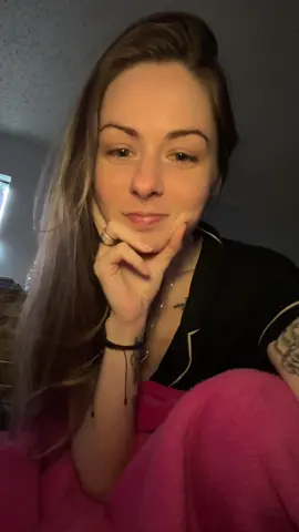 So so much love 💚💚 appreciate everything in advance cause i may be a little to nervous to talk alot 🤣🤣