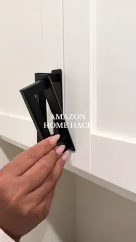 This is GENIUS! If you’re renting and want to refresh your kitchen or just looking for a budget-friendly cabinet upgrade, this is super easy to install and really strong! 😊 #amazonhomefinds #amazonfinds #homehacks#amazonhome #amazonmusthaves#amazonfavorites #hometips #renterfriendly 