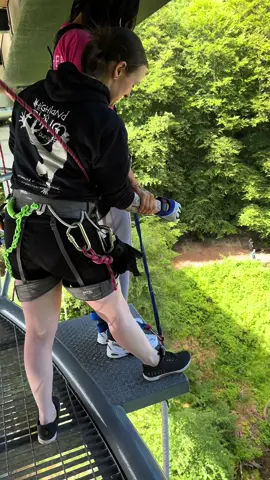 💅🏼 #highlandflingbungee #Scotland #adrenaline #bungee 