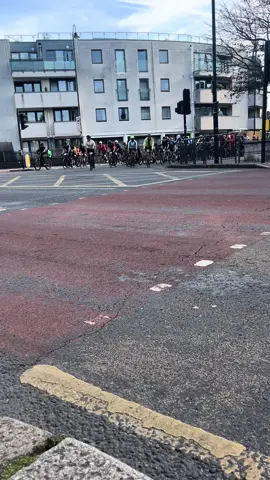 Cycle race london uk travel v log 