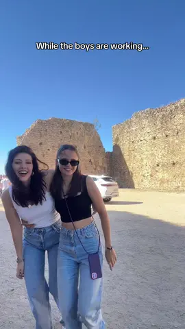 Having a little fun at a worktrip listening to good music 🙂‍↔️ #worktril #funnyvideos #fypp 