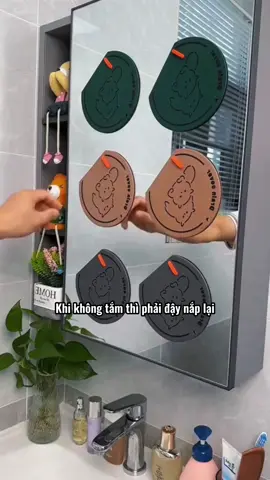 Với tấm phủ thoát nước sàn chống mùi này, bạn không còn phải lo lắng về mùi hôi và côn trùng bay nhỏ bay ra từ ống thoát nước. Thiết kế silicon mềm vừa khít khi sử dụng!! #napdaycongthoatnuoc #creatorsearchinsights #tienich #giadungphongtam #thietthuc #jizonguyen 