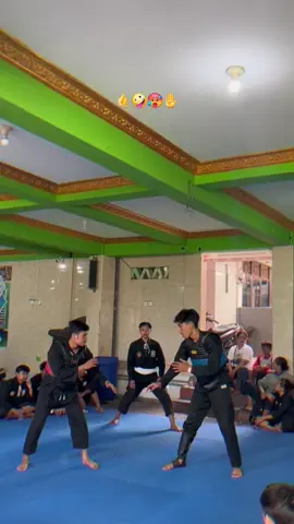 canda doang #CapCut #pencaksilat #xyzbca#pesilatganteng #fy #fyp 