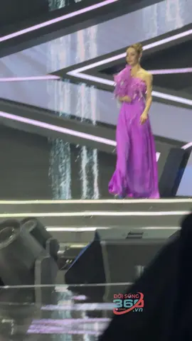 Mlee trình diễn phần thi áo dài trong Top 16 Miss Universe Vietnam 2024 #Doisong360 #Chauchau #Giaitri #MissUniverseVietNam #MissUniverseVietNam2024