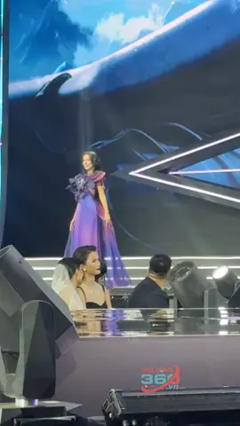 Paris Bảo Nhi trình diễn phần thi áo dài trong Top 16 Miss Universe Vietnam 2024 #Doisong360 #Chauchau #Giaitri #MissUniverseVietNam #MissUniverseVietNam2024
