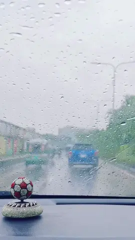 সুরমা সুরমা দিনে তোমায় সঙ্গে নিয়ে....চলো যাবো দূরে হারিয়ে....🌧️☔💙 #foryou #popular #foryoupage 