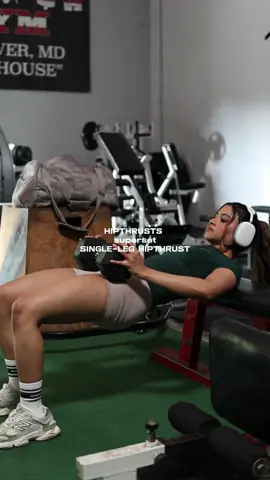 ✨DUMBBELL ONLY GLUTE WORKOUT✨ details on IG —>  #dumbbellworkout #gluteworkout #beginnerworkout 