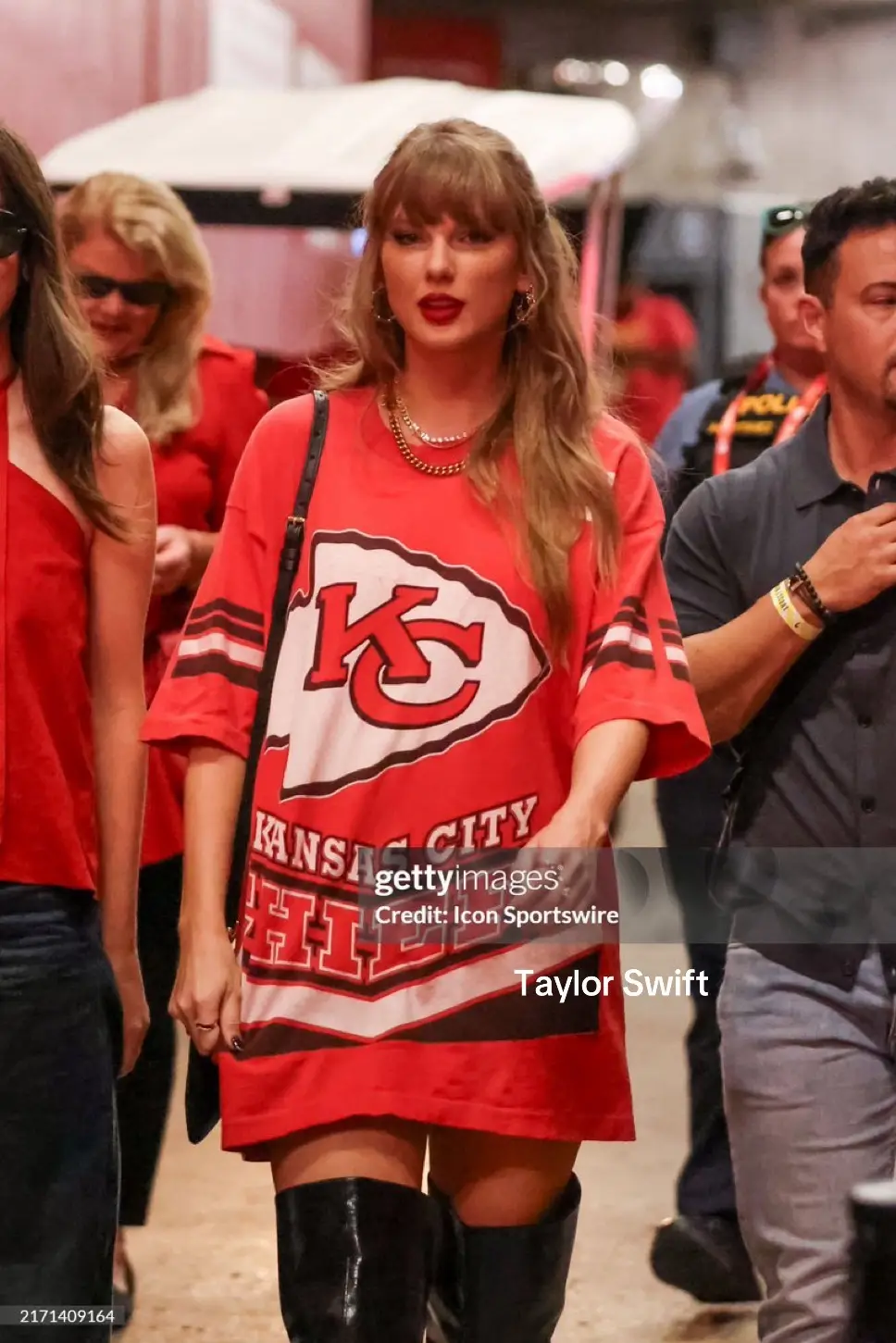 #traviskelce #kcchiefs #taylorswift #swifttok #tayvis 