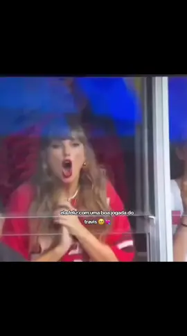 #TAYLORSWIFT :: ela toda feliz😭🤍#fy #fyp #fypage #taylorswift #chiefs 