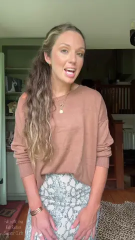 Fall Outfit Idea #fallfashion #fallaesthetic #workoutfit #churchoutfit #outfitideas #sweateroutfit 