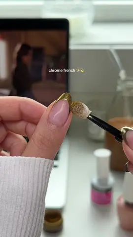 soo satisfying when I rub in the gold chrome ~✨🍂 stuff i used is on my amaz 0n🫶 #nails #fallnails #nailinspo #goldnails #chromenails #frenchtipnails #nailtutorial 