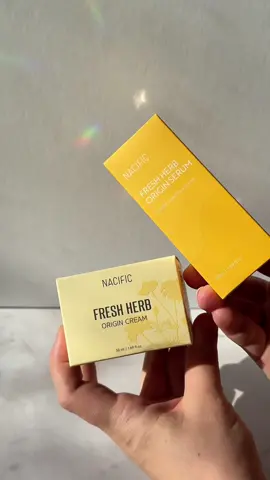 #nacific #originserum #kbeauty #glassskin #glowyskin #koreanglassskin #skincareroutine #koreanskincare @nacific_us 
