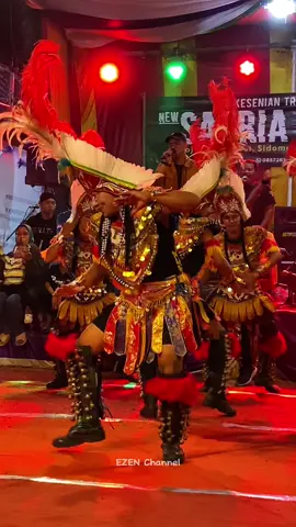 New Satria Rimba  @Satria Rimba Official  @KhoirulAnwarAlMukhibin  @WongMbudurr  @Mas zaen_official  @khoirulanwaralmuk  #topengireng #topengirengmagelang #newsatriarimba #newsatriarimbasojomertokidulsalaman #satriarimba #satriarimbajokid #satriarimbaofficial #topengirengtemanggung #topengirengboyolali #magelang #dudan #seni #senitari #senitaritradisional #kesenian #keseniantradisional🇮🇩 #kesenianmagelang #keseniandaerah #budaya #budayajawa #kesenianjawa #budayaindonesia #budayajawi 