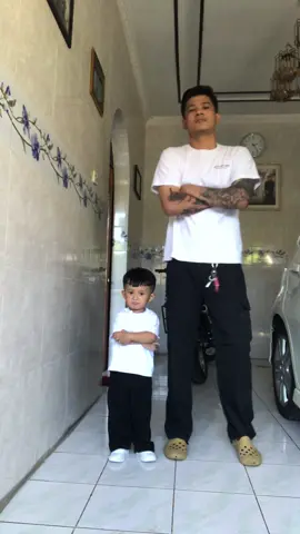Matching amat bapak anak.. #fyp #bernadya #katamerekainiberlebihan 