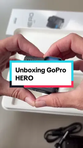 Unboxing a new hero🫶🏼📦 GoPro HERO ist die winzige 4K-Kamera voll mit legendärer GoPro DNA💯 Dein neuer Held?! #gopro #goprohero #camforpro #unboxing #unboxinggoprohero @GoPro 