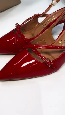 NOVIDADE!!😍😍 Estou apaixonada nesse scarpin slingback da Vizzano, vermelho.❤️❤️❤️❤️ Via Serra Calçados Fone: (54) 3536-1647 R. Visc. de Pelotas, 643 - Centro, Caxias do Sul - RS, 95020-180 #viaserracalcados #caxiasdosul #sexinthecityvibes #viral #foryou #fy 