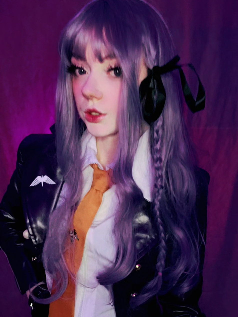 The ultimate detective is finally here, she's been a dream cosplay of mine for like 3 years. I'm posting this in class so I hope it posts normally #kyoko #kyokokirigiri #kyokokirigiricosplay #danganronpa #danganronpacosplay 