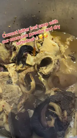 Correct bitter leaf soup and pounded yam made with our Cocoyam Powder, Blended Crayfish, Dry Smail, Dmoked Fish, Ogili and Dry Bitterleaf👌🏼😋😋 