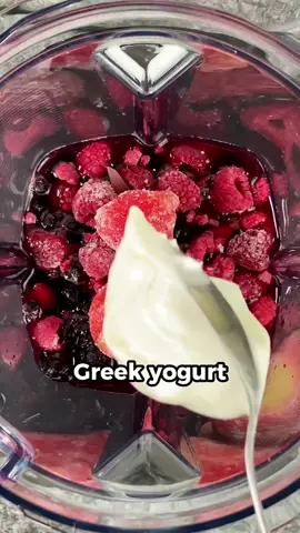 New week, new goals. Let’s go!👇 Join the 21-day Smoothie Diet challenge today and get more AMAZING smoothie recipes like this! 😋
 
 Lose weight, reduce bloating, improve skin, increase energy levels and feel your best! 💚 Tap 🔗 in my bio for more details.
 
 Recipe:
 - 1 cup mixed berries
 - 1/2 cup pomegranate juice
 - 1/2 cup Greek yogurt
 - 1 tsp honey
 - 1 tbsp chia seeds (soaked)
 - 1 cup spinach (optional)
 - Ice cubes (optional)
 
 Total calories: 286
 
 C: 48.8g | P: 13.9g | F: 5.1g | Fiber: 12.7g
 
 #smoothierecipe #immuneboosting #healthy #healthyrecipe #berrysmoothie