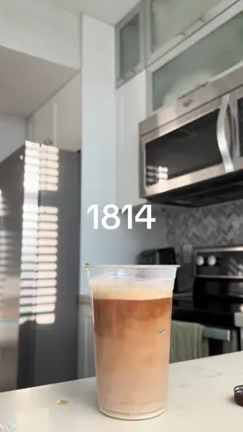 ASMR routine🏥☕️🧘🏽‍♀️🍜🫀that nurse getting ready for night shift 2/4 #nurse #nurselife #nicunurse #nursetok #icunurse #nursesoftiktok #nursingschool #nursingstudent #nightshift #timestamp #Vlog #asmrvlog #asmr #miami 
