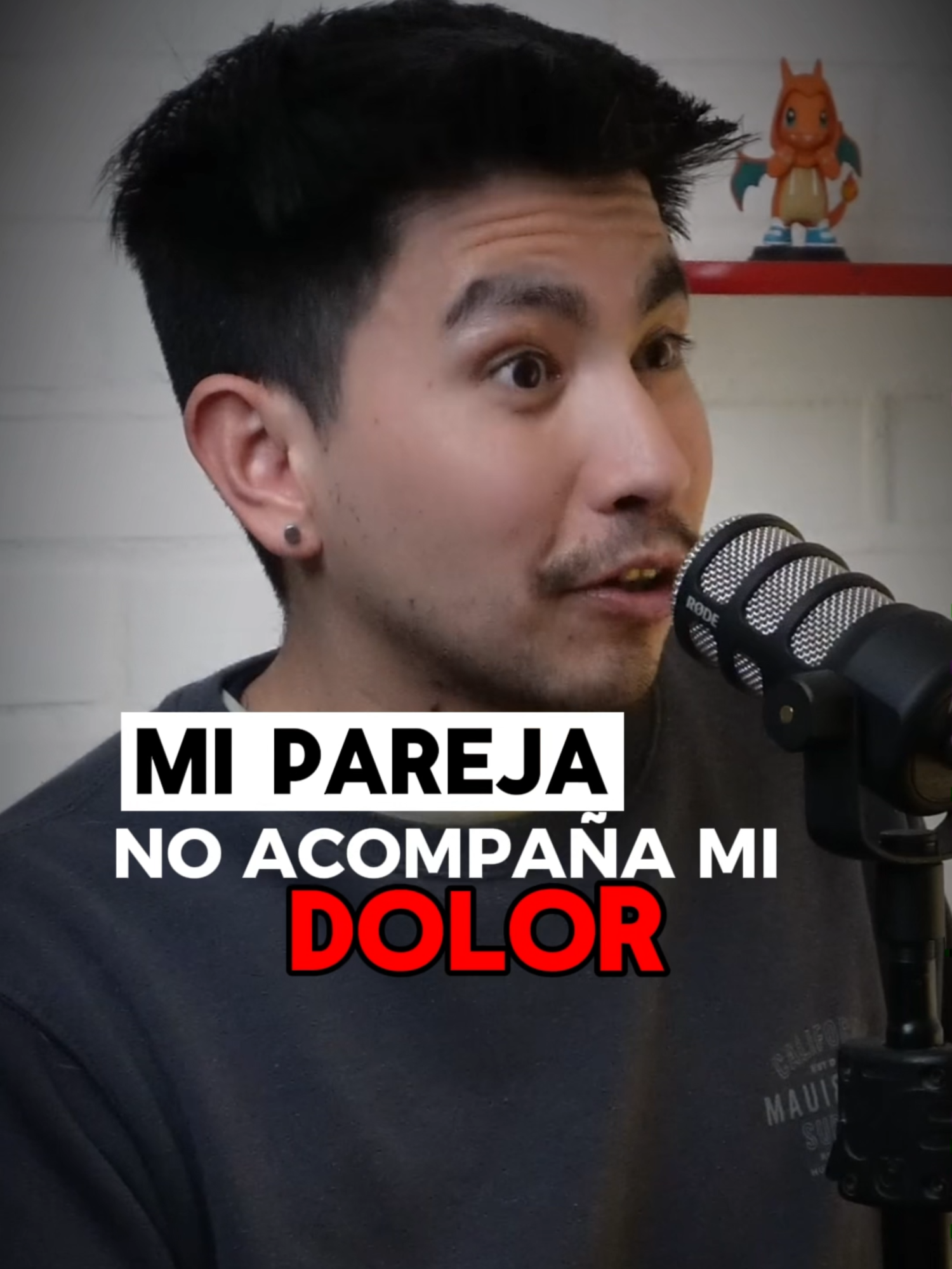 “Me comparto a tal punto de ayudarte, sostenerte, hacer equipo” 💘 Y para ti, ¿qué es el amor? 🥰 ¡Te leemos! #quimica #amor #amordepareja #relacionesdepareja #reflexiondepareja #simplesinazucar #podcast