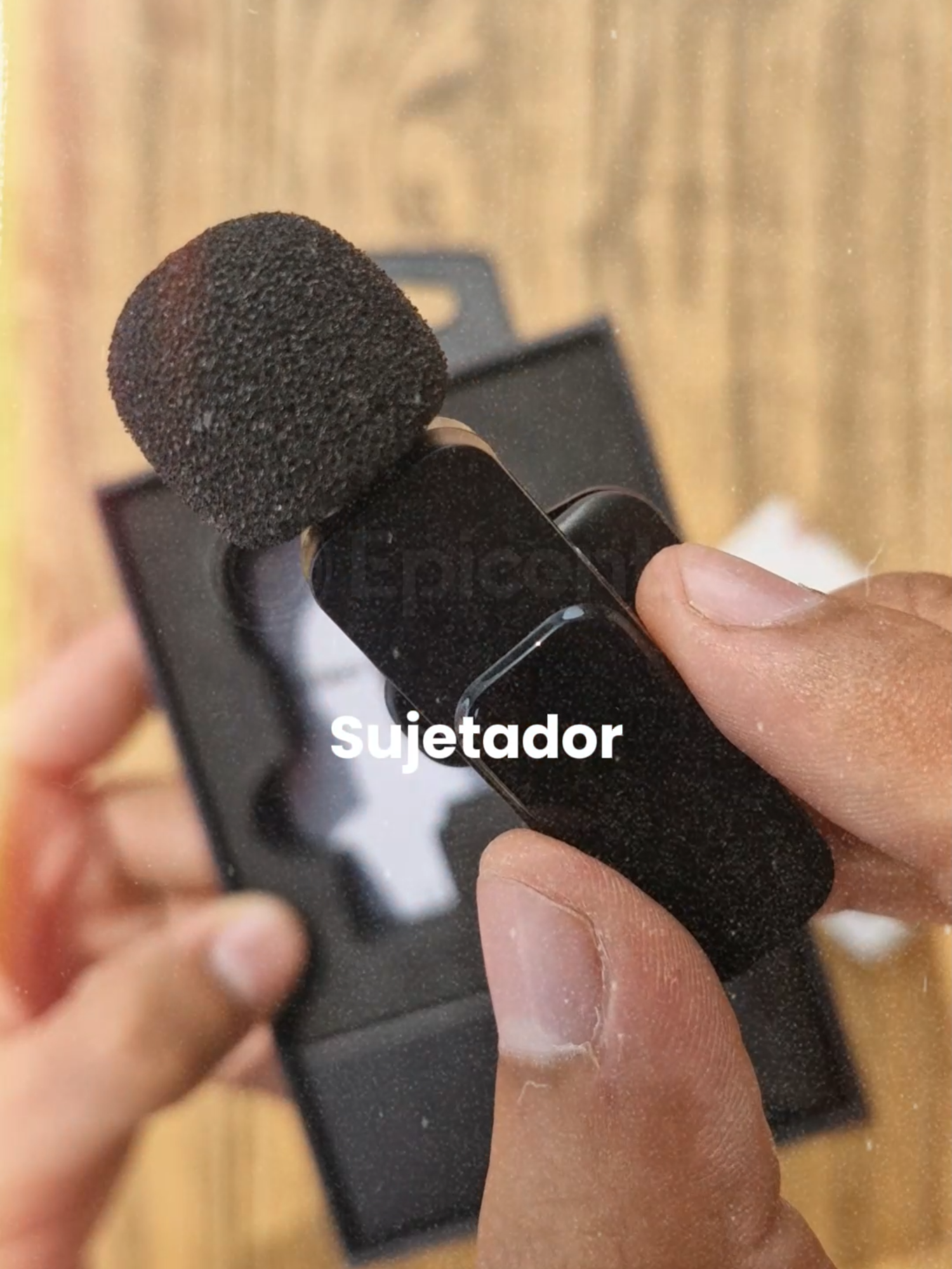 ¡Lleva tu voz a otro nivel con el nuevo Micrófono Inalámbrico K9 de Epicentro! 🎤✨ Perfecto para grabaciones profesionales, podcasts o eventos en vivo. Conéctalo fácilmente a tu smartphone y disfruta de una calidad de sonido cristalina, sin cables ni interrupciones. Ideal para creadores de contenido y apasionados del audio. ¡Exprésate con libertad y claridad con el K9! 🔊 #Epicentro #AudioProfesional #inalambrico #calidaddesonido #k9 #microfono #audiopro #entrevistas #podcasting #grabacion