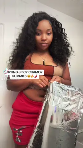 #tiktokfinds #foodchallenge #chamoycandy #spicygummies 