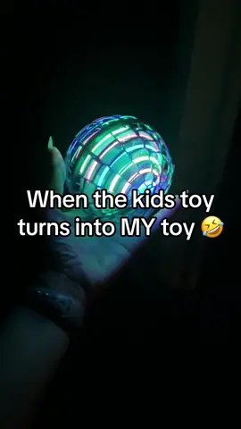 This is my toy now 🤭#creatorsearchinsights #uniquetoys #kidsgiftideas #flyingtoys 
